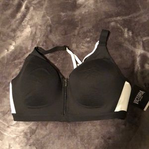 VS Sport’s Front-Close Bra